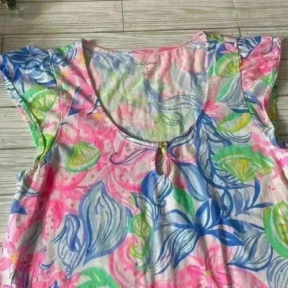 Lilly Pulitzer floral flutter sleeve dress with keyhole neckline - Picture 2 of 5